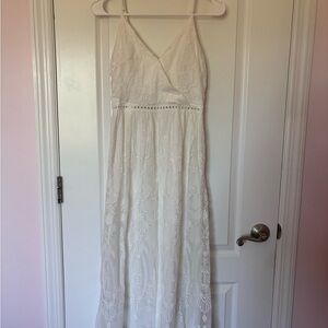 Elegant White Lace Dress